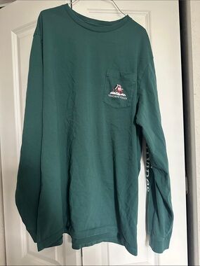 Vineyard Vines Deep Green Christmas tee